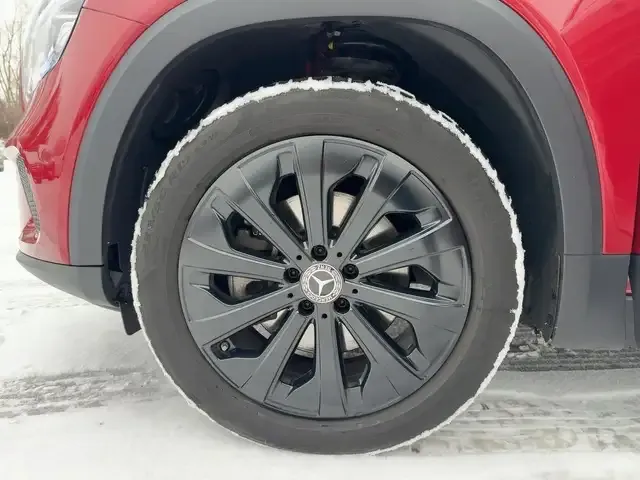 Mercedes-Benz GLB 220