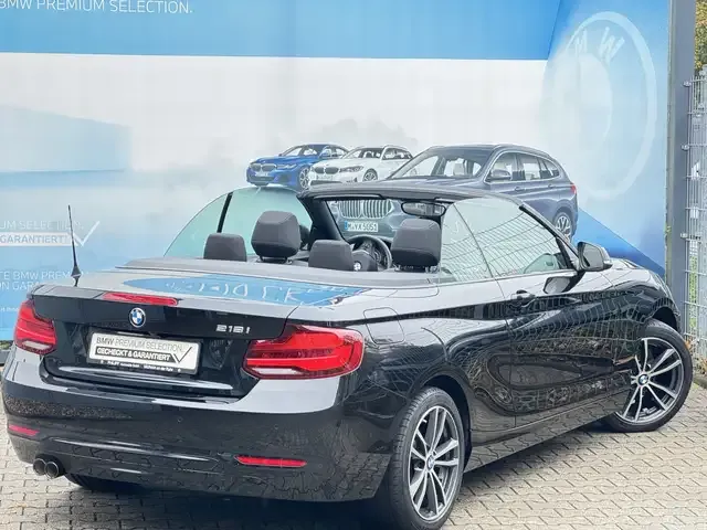 BMW 218