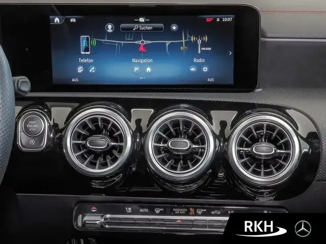 Mercedes-Benz CLA 180