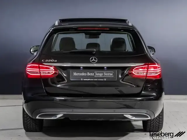 Mercedes-Benz C 220