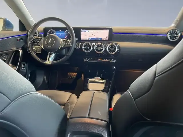 Mercedes-Benz CLA 180