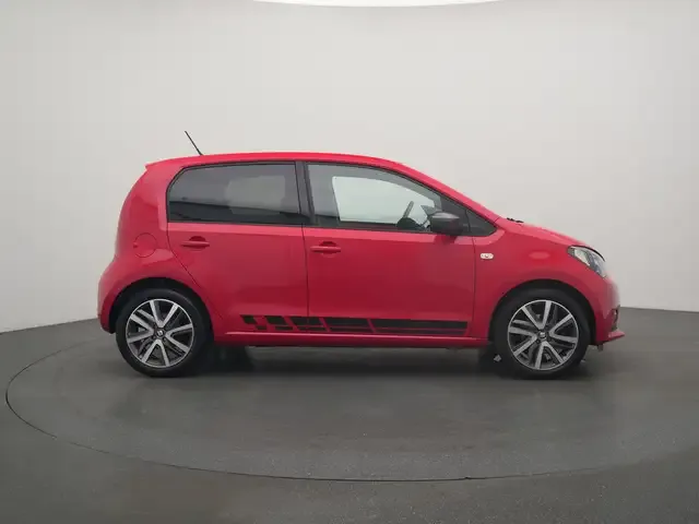 SEAT Mii