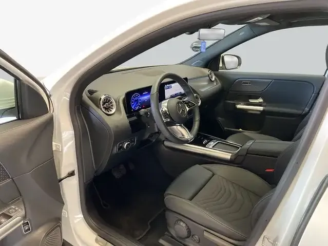 Mercedes-Benz EQA 300