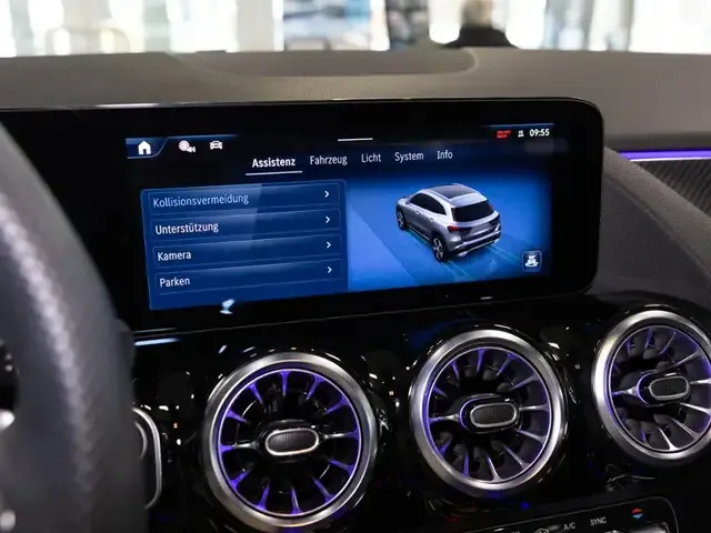 Mercedes-Benz GLA 200