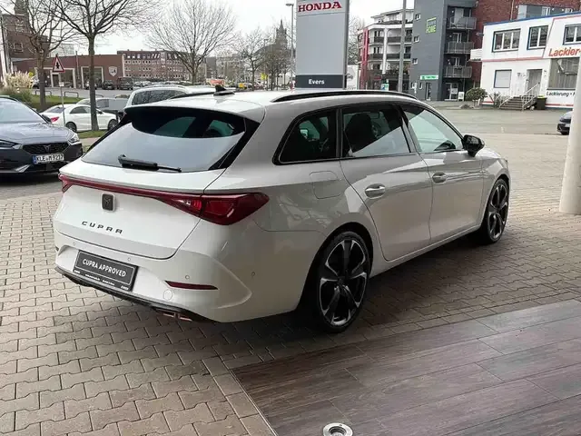 CUPRA Leon