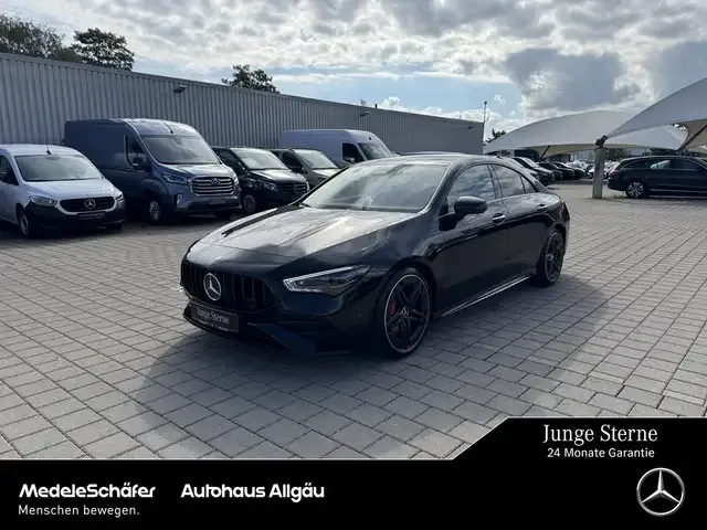 Mercedes-Benz CLA 35 AMG