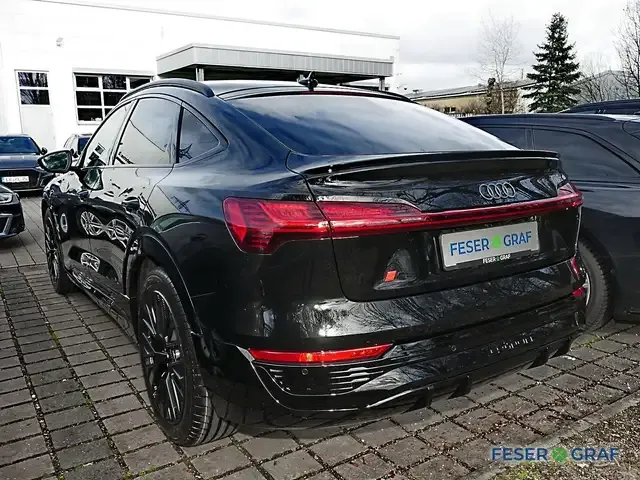 Audi Q8 e-tron
