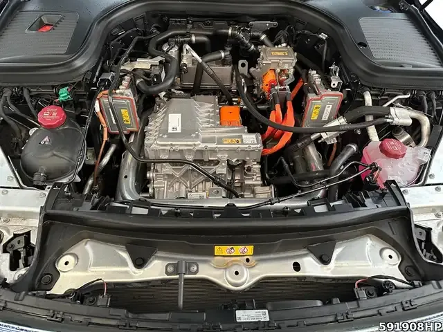 Mercedes-Benz EQC 400