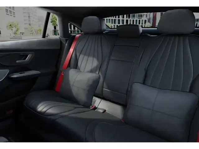 Mercedes-Benz EQE 300