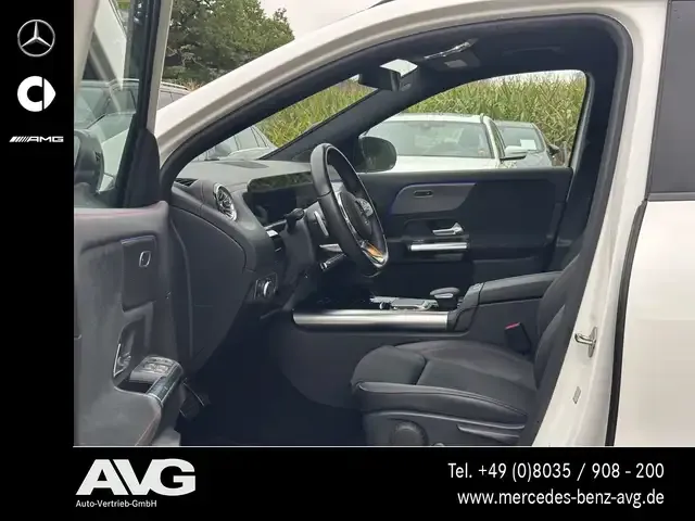 Mercedes-Benz EQA 300