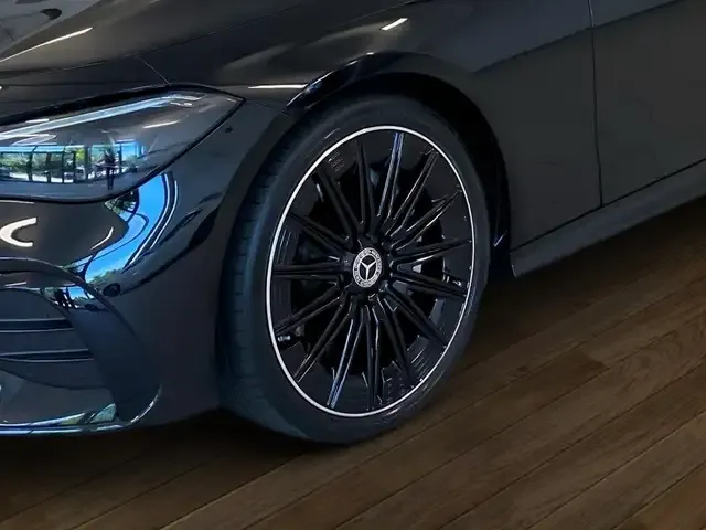 Mercedes-Benz CLE 300