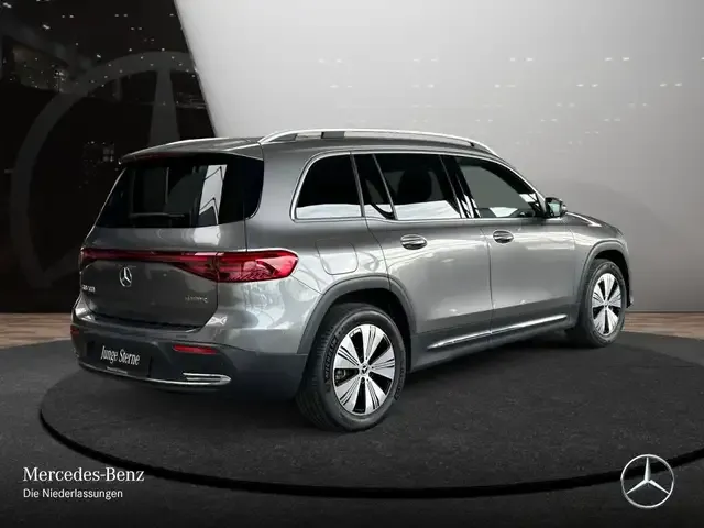 Mercedes-Benz EQB 300
