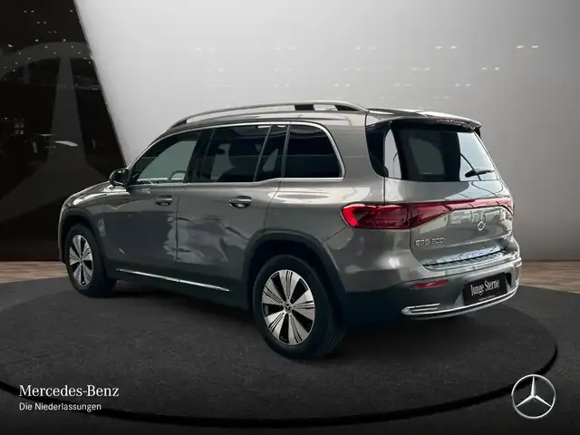 Mercedes-Benz EQB 300