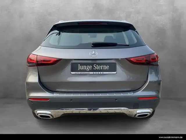 Mercedes-Benz GLA 180