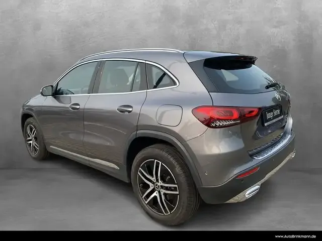 Mercedes-Benz GLA 180