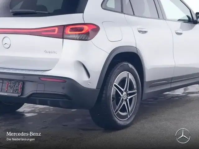 Mercedes-Benz EQA 300