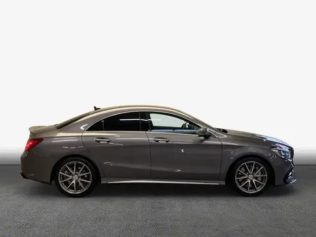 Mercedes-Benz CLA 45 AMG