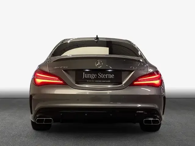 Mercedes-Benz CLA 45 AMG