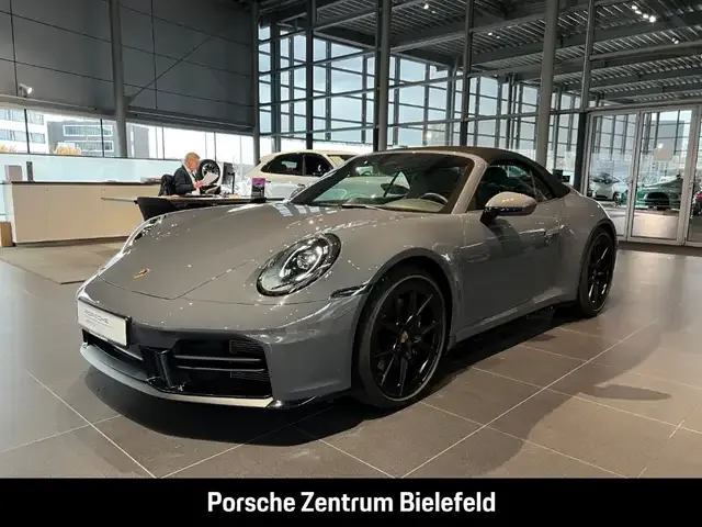 Porsche 992