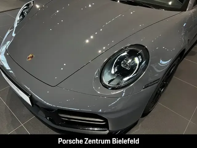 Porsche 992