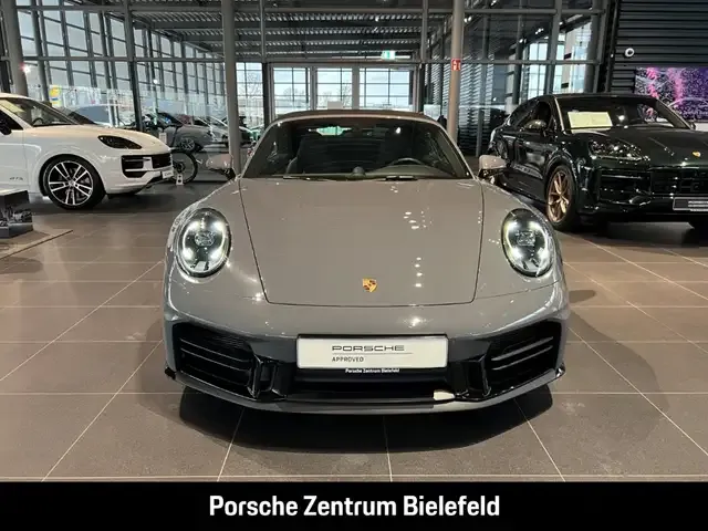 Porsche 992