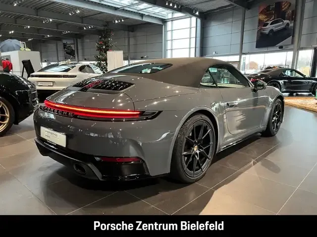 Porsche 992