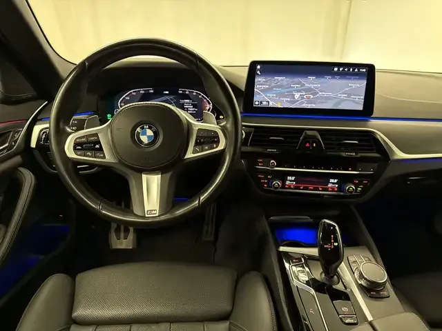 BMW 530