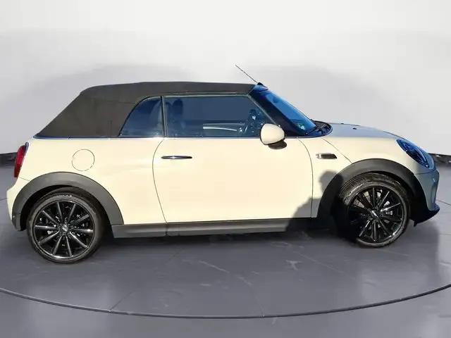 MINI Cooper Cabrio