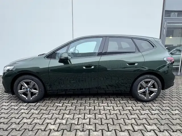 BMW 216
