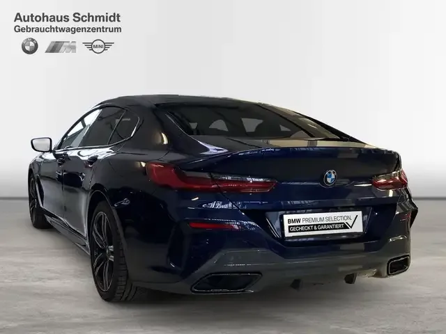 BMW 840