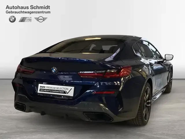 BMW 840