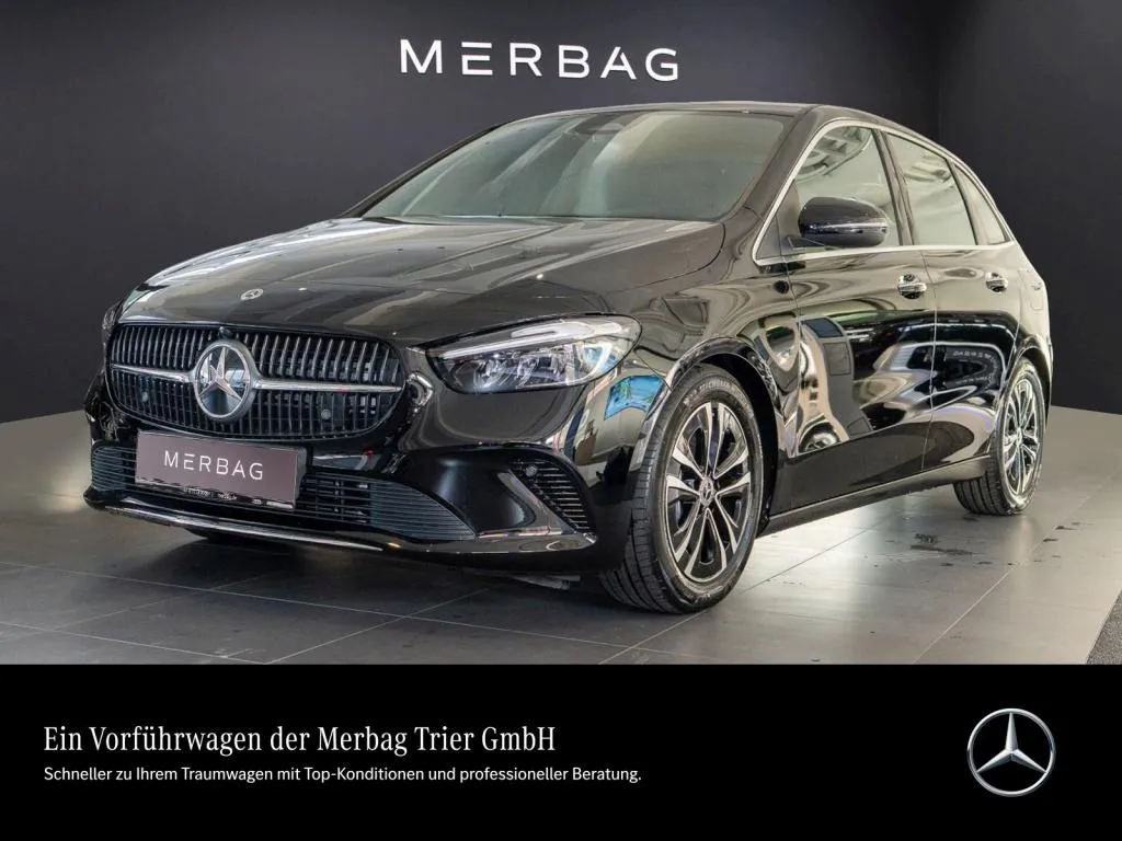 Mercedes-Benz B 180