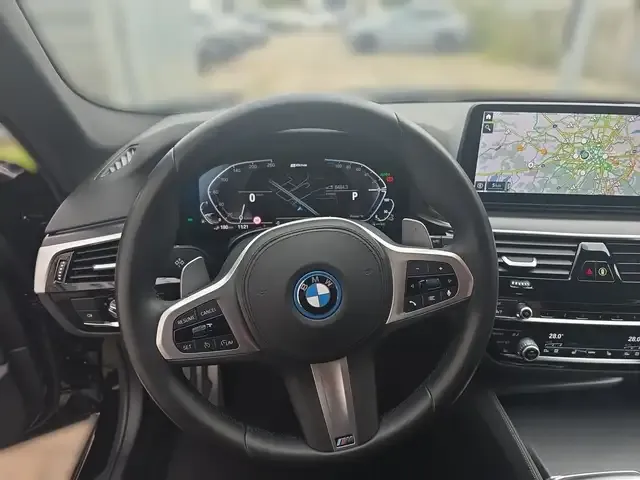 BMW 530