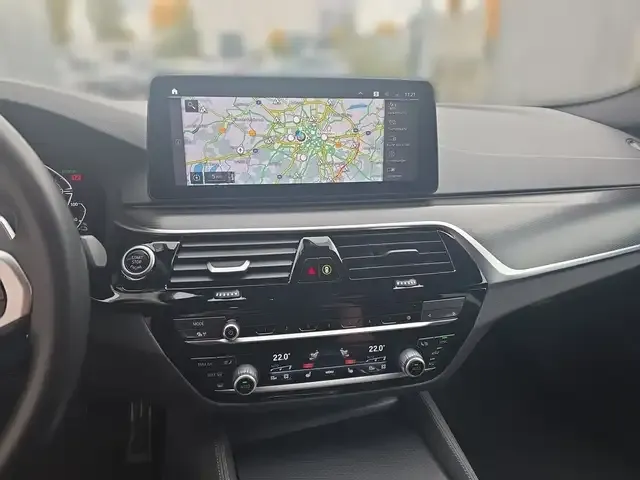 BMW 530