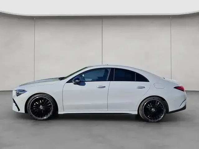 Mercedes-Benz CLA 200