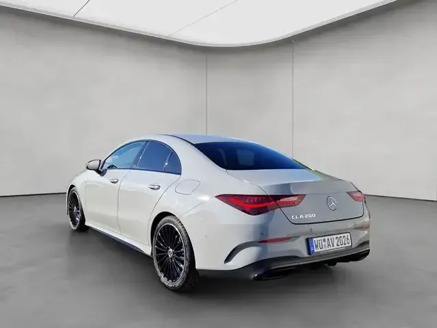 Mercedes-Benz CLA 200