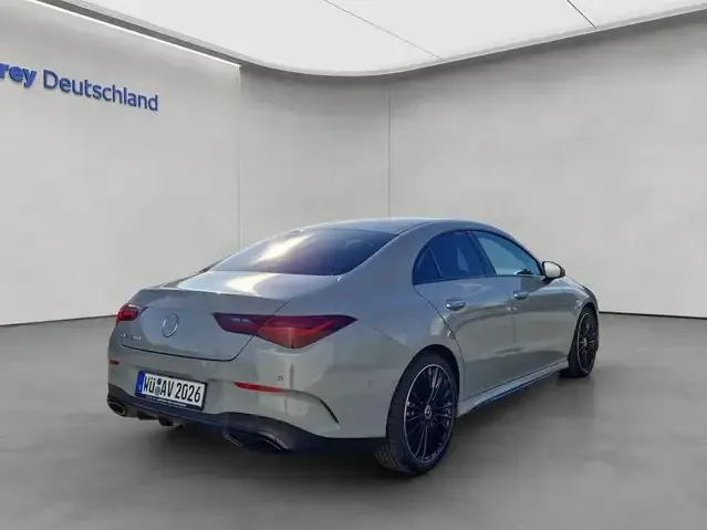 Mercedes-Benz CLA 200