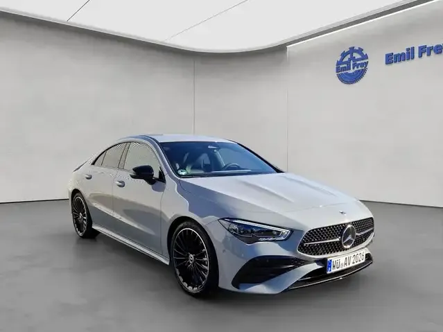 Mercedes-Benz CLA 200