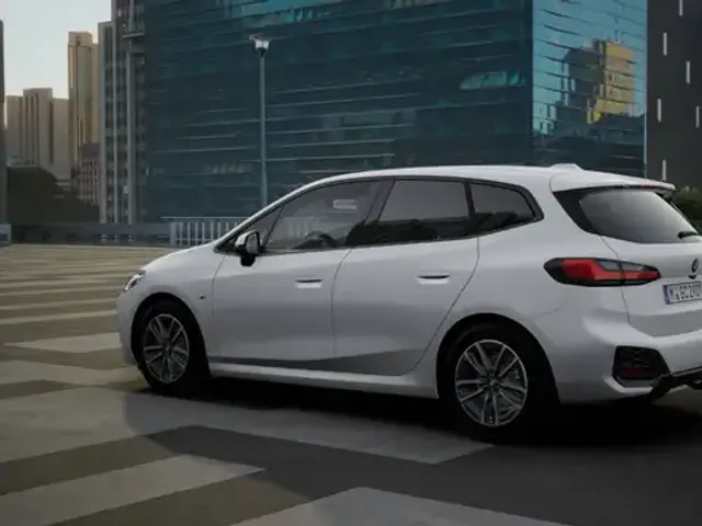BMW 218