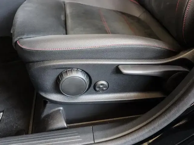 Mercedes-Benz GLB 180