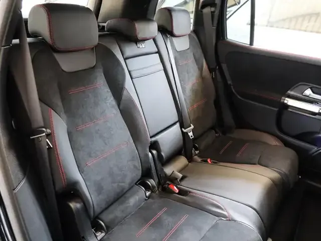 Mercedes-Benz GLB 180