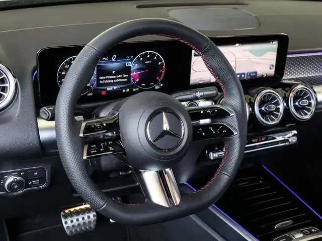 Mercedes-Benz GLB 180