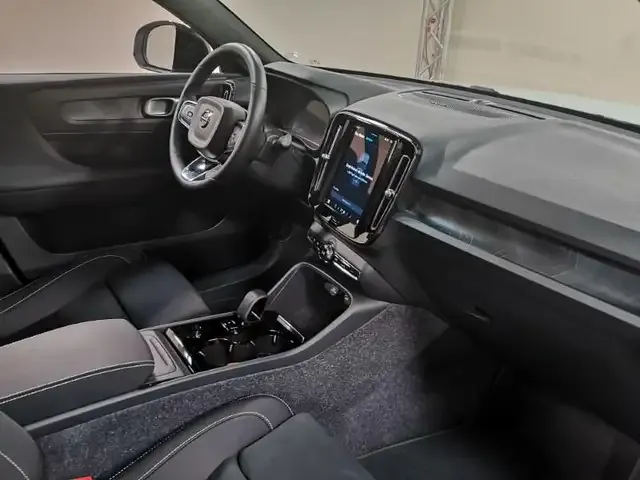 Volvo EX40