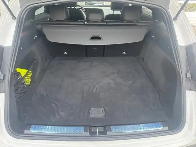 Mercedes-Benz EQC 400