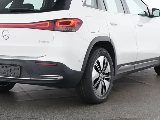 Mercedes-Benz EQA 300