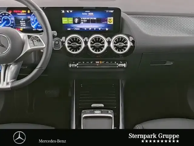 Mercedes-Benz EQA 300