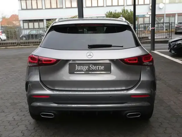 Mercedes-Benz GLA 250