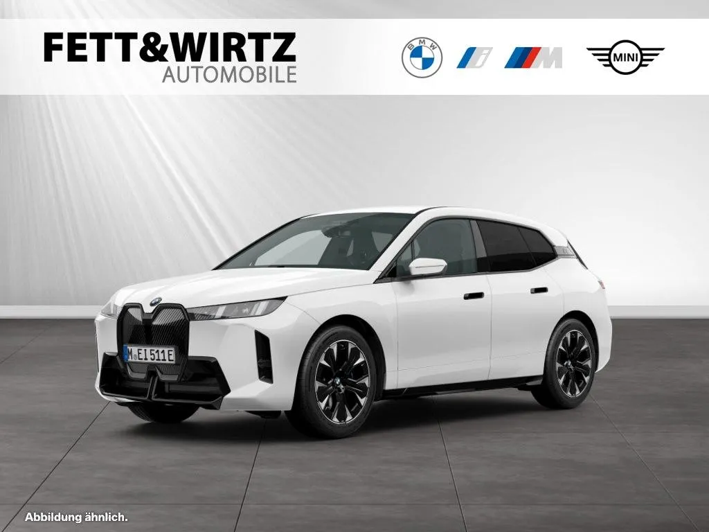 BMW iX