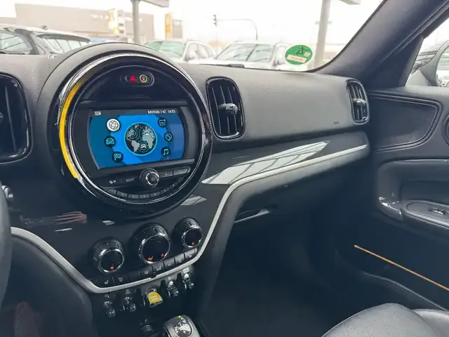 MINI Cooper SE Countryman