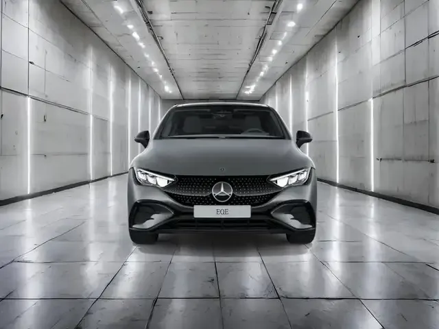 Mercedes-Benz EQE 300